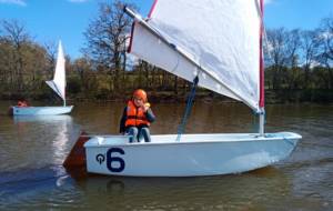 Ecole de voile au Village loisirs de Goule dans le Berry (18)