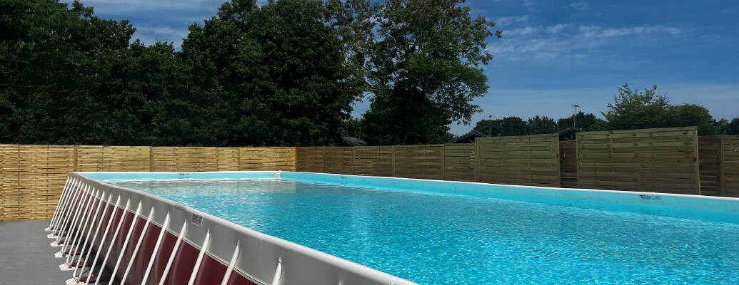 Une piscine éphémère pour notre clientèle !